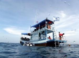 diving at richelieu rock